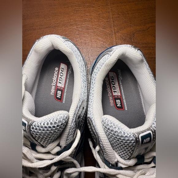 New Balance 1906R men’s running shoes - Picture 11 of 16